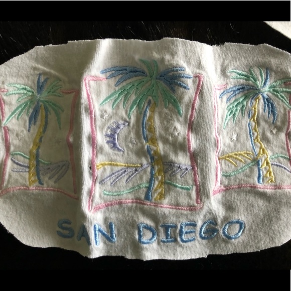 (9) T-Shirt Quilt Items for One Price as Shown - Picture 6 of 10